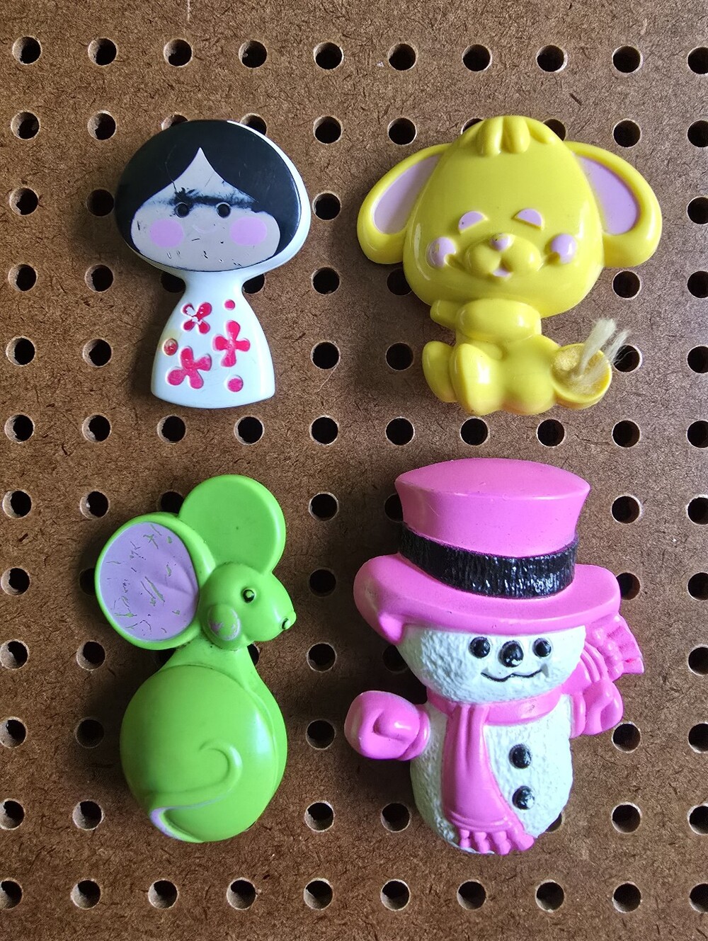 Lot of 4 Vintage 1970s Avon Pin Pals Fragrance Pins Brooches